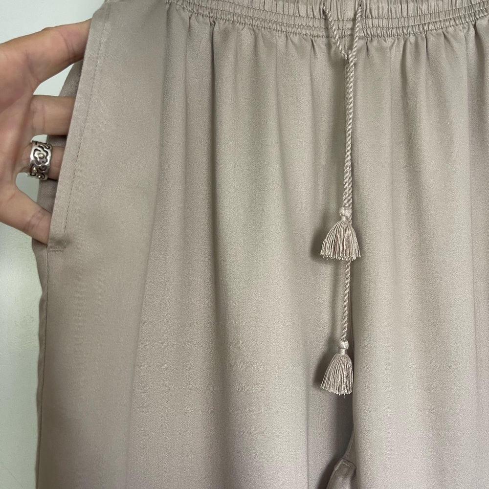 Uniqlo satin joggerswith Tassels